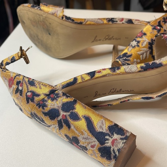 Sam Edelman Yaro Heeled Sandal Tuscan Yellow/Gold Floral Heeled Sandal Size 8 - Picture 8 of 10